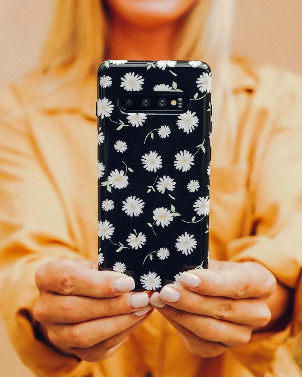 Daisy Daydream | Black Floral Samsung Case - Image 10