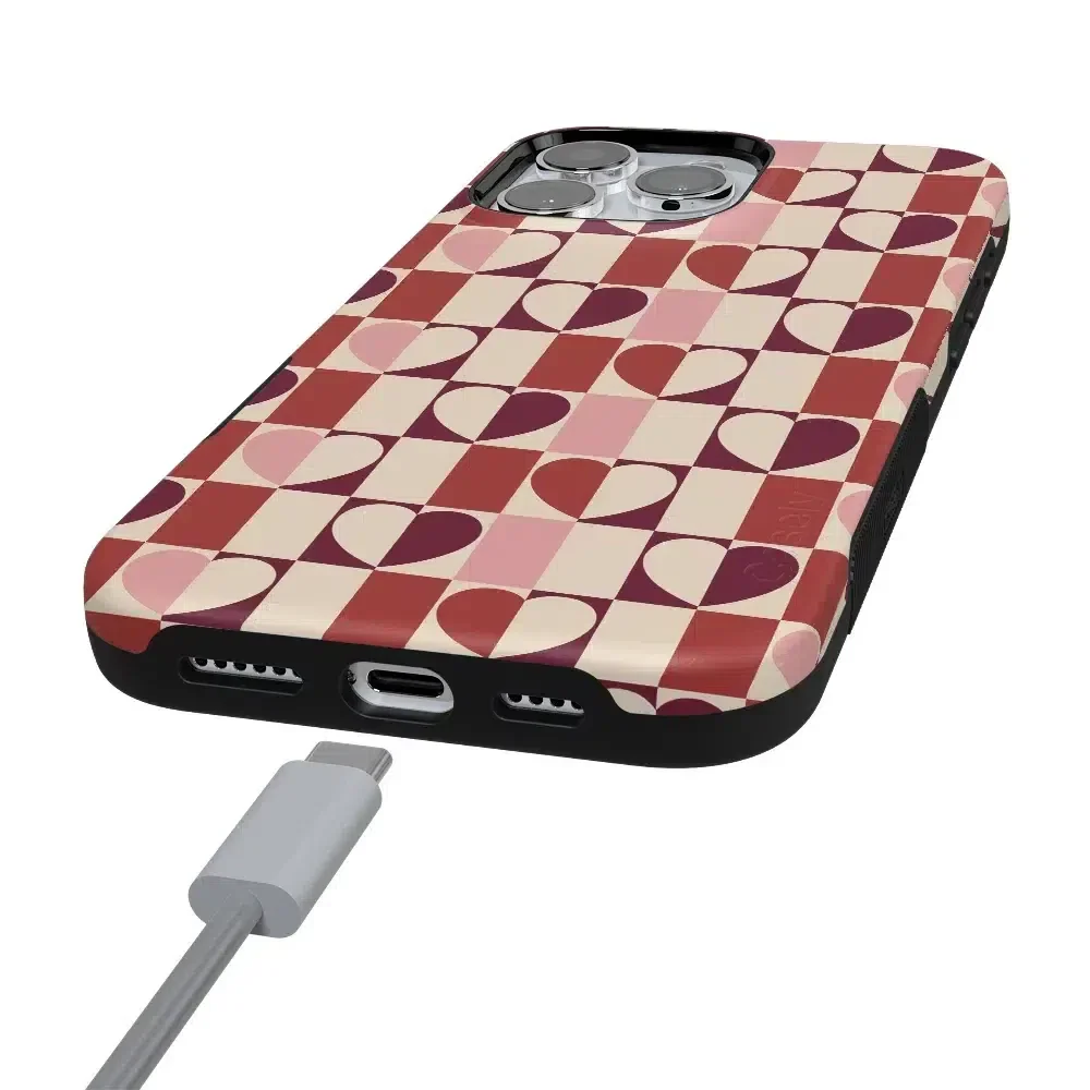 Love's a Game | Retro Hearts Case - Image 18